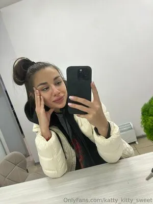 Katty Kitty Sweet OnlyFans Leaked Free Thumbnail Picture - #emPM8g72vs