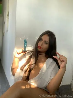 Kattybusty OnlyFans Leaked Free Thumbnail Picture - #q8jff1OYkn
