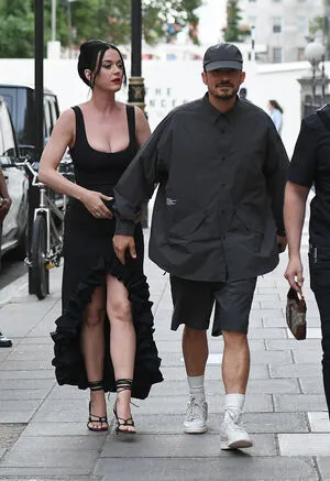 Katy Perry OnlyFans Leaked Free Thumbnail Picture - #IQQAFxXywE