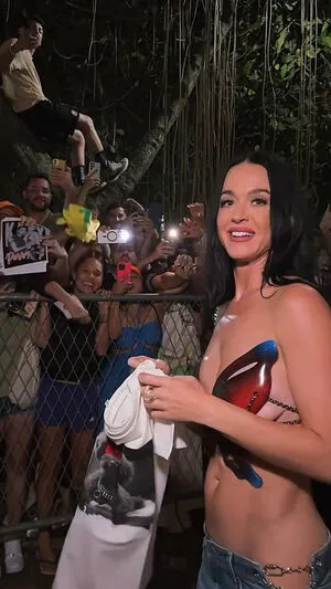 Katy Perry OnlyFans Leaked Free Thumbnail Picture - #MiqMJDR1j1