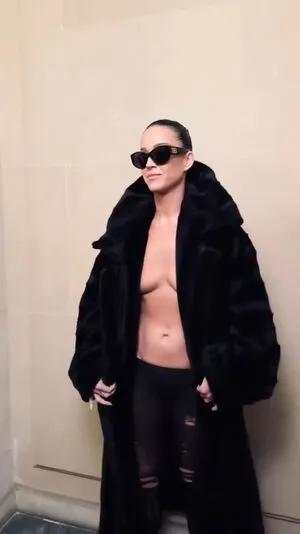 Katy Perry OnlyFans Leaked Free Thumbnail Picture - #YPclQuGnl4