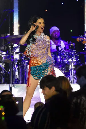 Katy Perry OnlyFans Leaked Free Thumbnail Picture - #mAPHUiRFFD