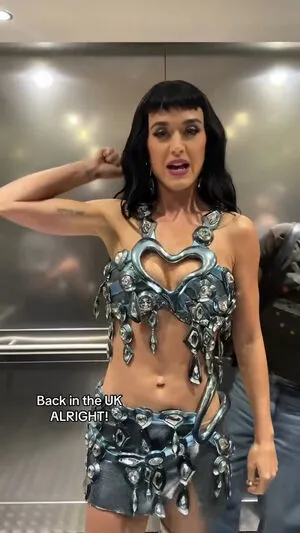 Katy Perry OnlyFans Leaked Free Thumbnail Picture - #s5FD0WIFUl
