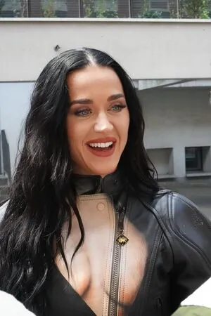 Katy Perry OnlyFans Leaked Free Thumbnail Picture - #xbAjWEIcmp