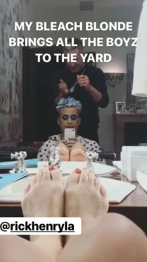 Katy Perry OnlyFans Leaked Free Thumbnail Picture - #81EPKDBbYo