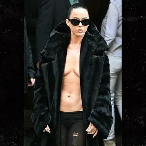 Katy Perry OnlyFans Leaked Free Thumbnail Picture - #IbaUI4C7o8