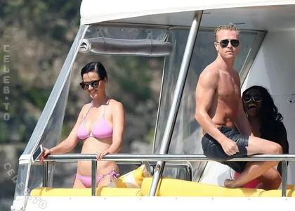 Katy Perry OnlyFans Leaked Free Thumbnail Picture - #LUMCALKoRz