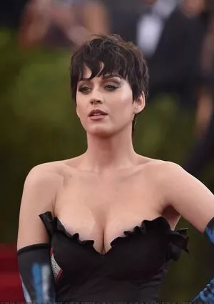 Katy Perry OnlyFans Leaked Free Thumbnail Picture - #32QCyb8jf2