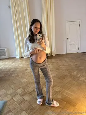 Katya Clover OnlyFans Leaked Free Thumbnail Picture - #ZAuW24K6co