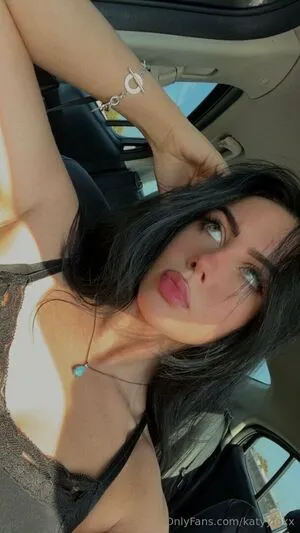 Katyyfoxx OnlyFans Leaked Free Thumbnail Picture - #V8bR6oIAa2