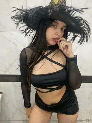 Kaybradley420 OnlyFans Leaked Free Thumbnail Picture - #1eAOZXfv73