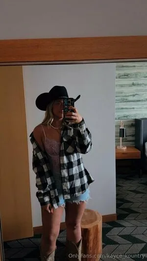Kayce Kountry OnlyFans Leaked Free Thumbnail Picture - #EMioa3dSQa