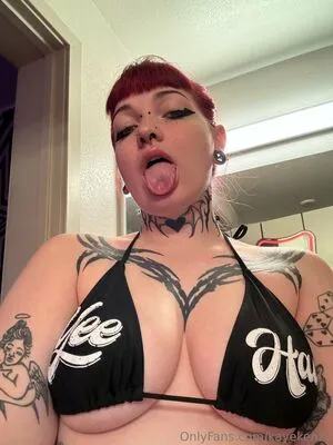 Kayekenzy OnlyFans Leaked Free Thumbnail Picture - #OE5JAGHsms