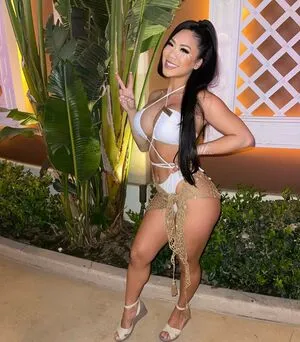 Kayla Vy OnlyFans Leaked Free Thumbnail Picture - #00MVHGIB2y