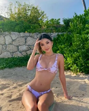 Kayla Vy OnlyFans Leaked Free Thumbnail Picture - #IqGlowrxAV