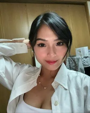 Kayla Vy OnlyFans Leaked Free Thumbnail Picture - #UdObyfMctv