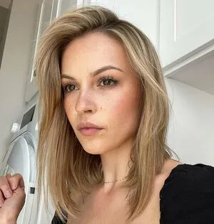 Kayla Wallace OnlyFans Leaked Free Thumbnail Picture - #Q9gL0zvWDS