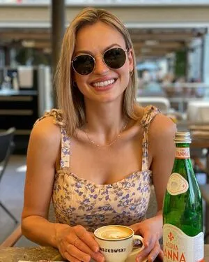 Kayla Wallace OnlyFans Leaked Free Thumbnail Picture - #iVaeAfNdDa