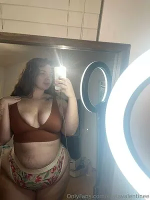 Kaylavalentinee OnlyFans Leaked Free Thumbnail Picture - #0oSrEXd2Rm