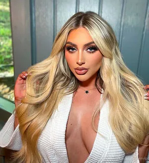 Kayley Gunner OnlyFans Leaked Free Thumbnail Picture - #y1634H52J7