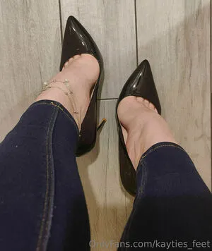 Kayties Feet OnlyFans Leaked Free Thumbnail Picture - #C9Zyg9hCmC