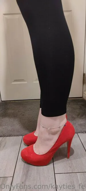 Kayties Feet OnlyFans Leaked Free Thumbnail Picture - #OAZMv2bT51
