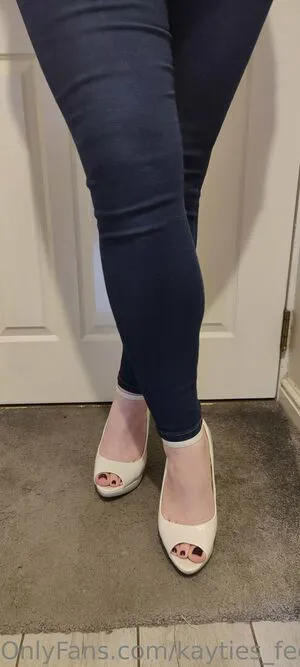 Kayties Feet OnlyFans Leaked Free Thumbnail Picture - #OaJFoP3hIY