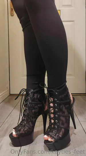 Kayties Feet OnlyFans Leaked Free Thumbnail Picture - #Qg3PdWJQ0M