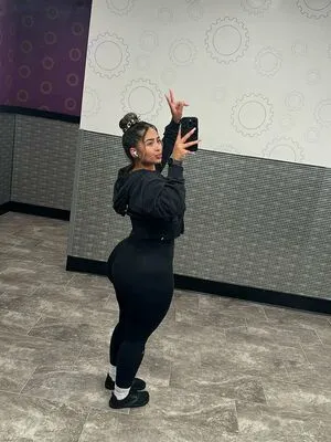 Keepingupwithqueenx3 OnlyFans Leaked Free Thumbnail Picture - #uuh1AdhQAP