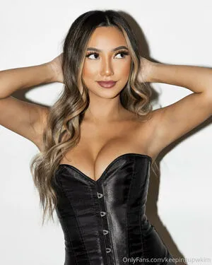 Keepingupwkim OnlyFans Leaked Free Thumbnail Picture - #3cVwe7bRmu