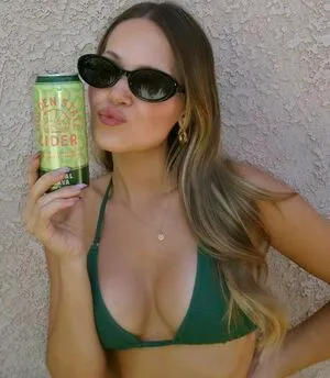 Kelli Berglund OnlyFans Leaked Free Thumbnail Picture - #st17xLG6kn