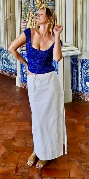 Kelli Garner OnlyFans Leaked Free Thumbnail Picture - #Pmym4knlKQ
