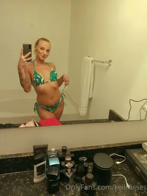 Kelli Kisses OnlyFans Leaked Free Thumbnail Picture - #xMosYIG9jp