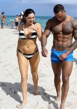 Kelly Brook OnlyFans Leaked Free Thumbnail Picture - #9TjmensmBI