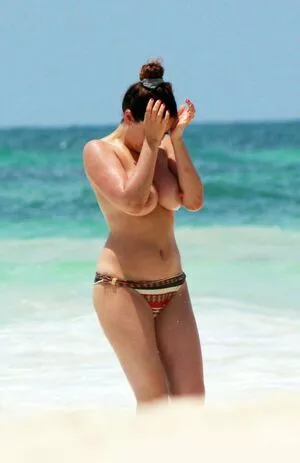 Kelly Brook OnlyFans Leaked Free Thumbnail Picture - #OGDhuPs0KG