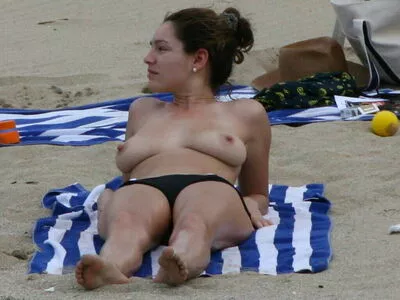 Kelly Brook OnlyFans Leaked Free Thumbnail Picture - #RAEoQxan04