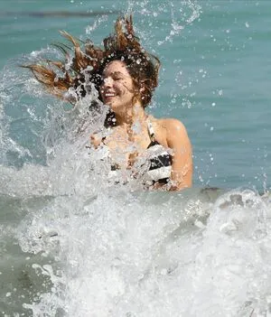 Kelly Brook OnlyFans Leaked Free Thumbnail Picture - #VMoE6O0u9o