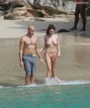 Kelly Brook OnlyFans Leaked Free Thumbnail Picture - #dhorDFec7F
