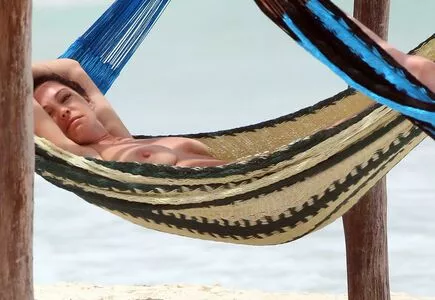 Kelly Brook OnlyFans Leaked Free Thumbnail Picture - #dmlVmVZpsF