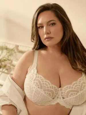 Kelly Brook OnlyFans Leaked Free Thumbnail Picture - #eWB9u013zm