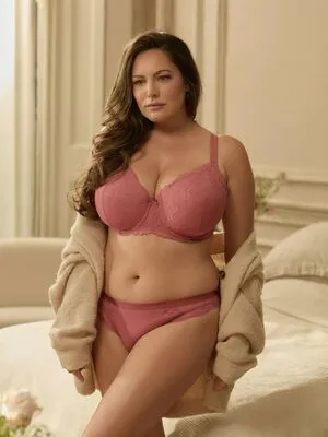 Kelly Brook OnlyFans Leaked Free Thumbnail Picture - #h2bmgykJMA