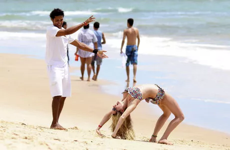 Kelly Brook OnlyFans Leaked Free Thumbnail Picture - #kMs7MAB5Vi