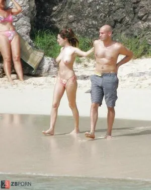 Kelly Brook OnlyFans Leaked Free Thumbnail Picture - #ojSuy8F9Eu