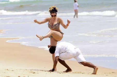 Kelly Brook OnlyFans Leaked Free Thumbnail Picture - #p2plk2oVOB