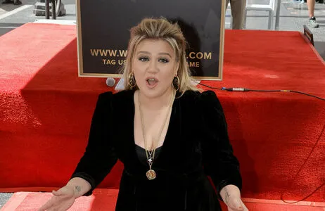 Kelly Clarkson OnlyFans Leaked Free Thumbnail Picture - #BvbbxvFsSN