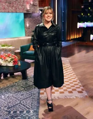 Kelly Clarkson OnlyFans Leaked Free Thumbnail Picture - #DZqujh50lE