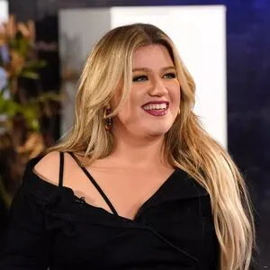 Kelly Clarkson OnlyFans Leaked Free Thumbnail Picture - #Yzh5anJmOn