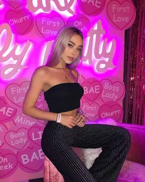 Kelly Lauren OnlyFans Leaked Free Thumbnail Picture - #2FXy6v6iH2