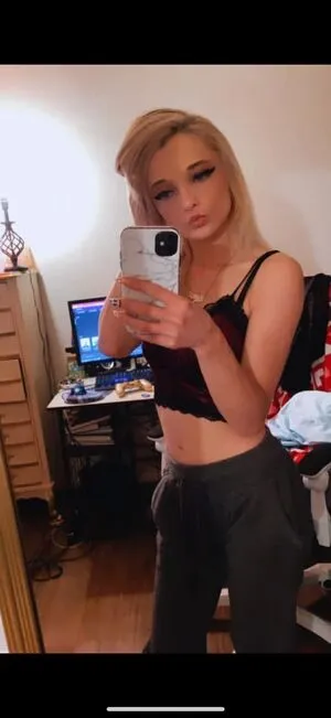 Kelly Lyn OnlyFans Leaked Free Thumbnail Picture - #t0KONYmLRG