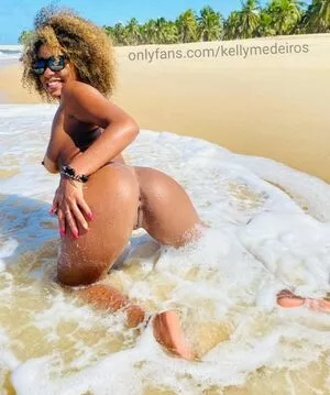 Kelly Medeiros OnlyFans Leaked Free Thumbnail Picture - #GaMSb1wNUS